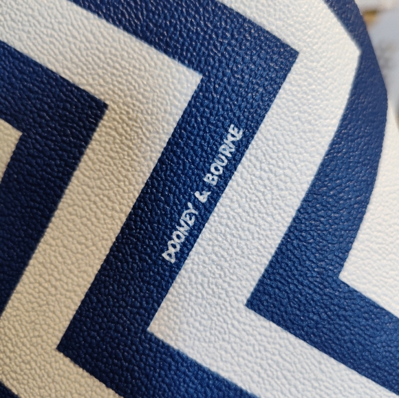 Dooney & Bourke Chevron Tote - Picture 15 of 16